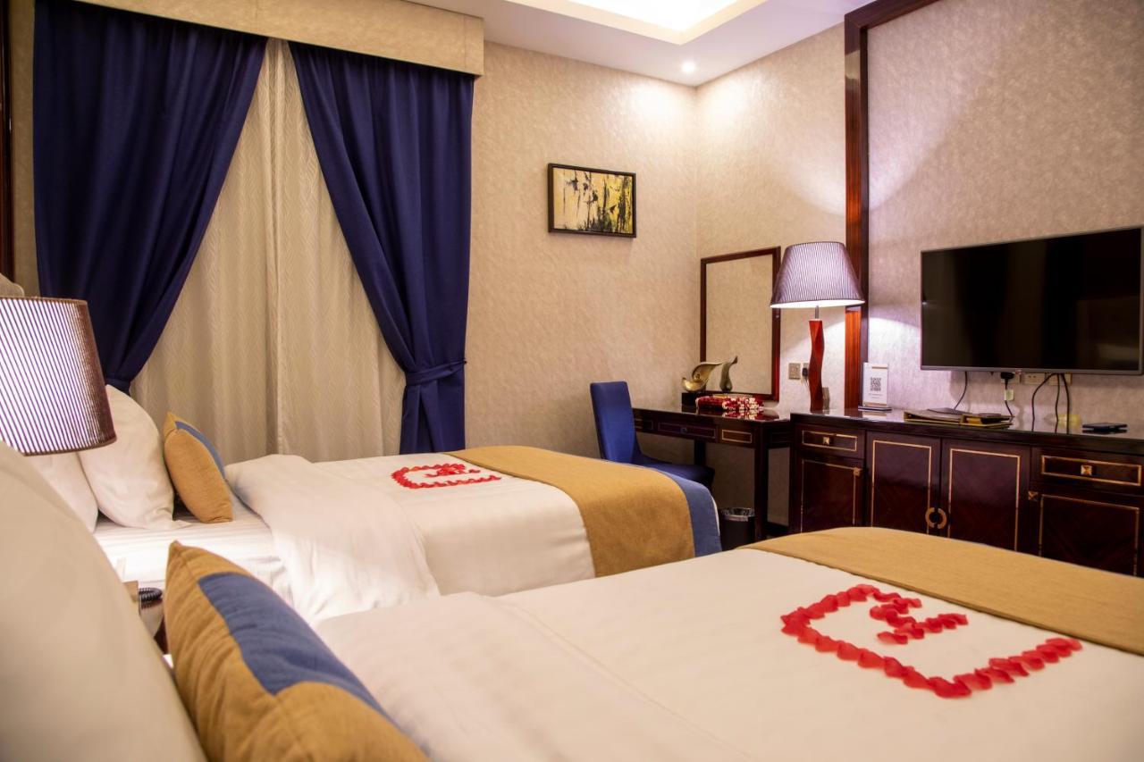 فندق هوليداي الخليج الرياض - Holiday Al Khaleej Hotel Exterior foto