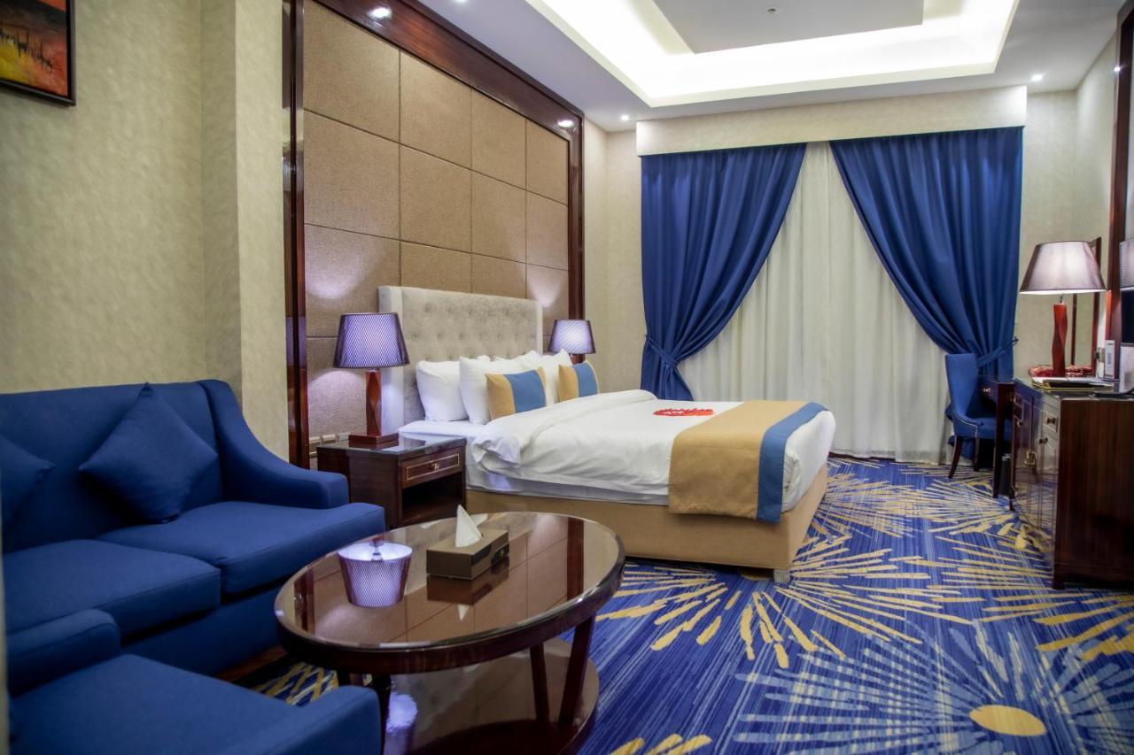 فندق هوليداي الخليج الرياض - Holiday Al Khaleej Hotel Exterior foto